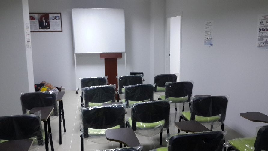 İlk Trakya Sürücü Kursu derslik ve simülatör