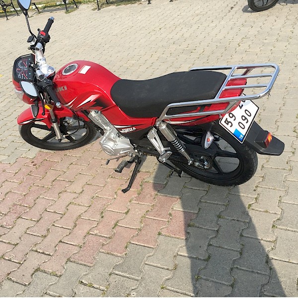 A1 ve A2 sınıfı ehliyet eğitim motosikleti